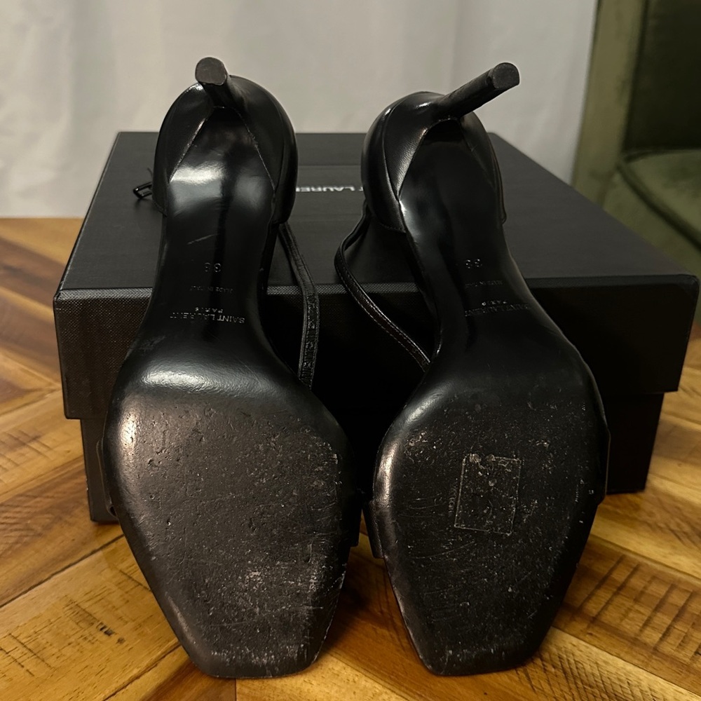 Saint Laurent Amber Sandal in Leather 85mm - Picture 10 of 10
